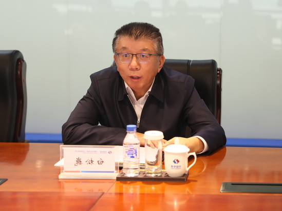 白松巍.jpg