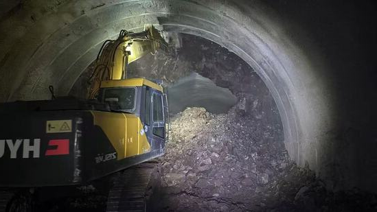 浙江建德抽水蓄能电站工程1#交通隧道下游段实现精准贯通1.jpg